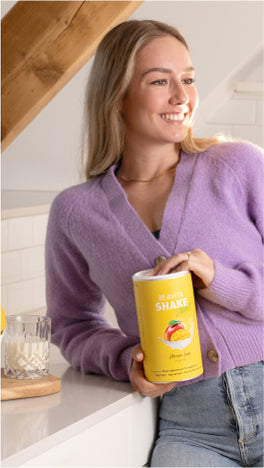 Frau mit BEAVITA Shake